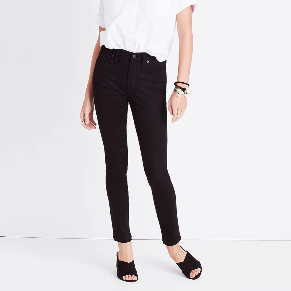 Madewell 9" Mid-Rise Skinny Jeans in ISKO Stay Black™